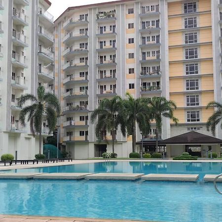 Cherolds Place Lovely 1 Bedroom Condo With Balcony マニラ市 エクステリア 写真